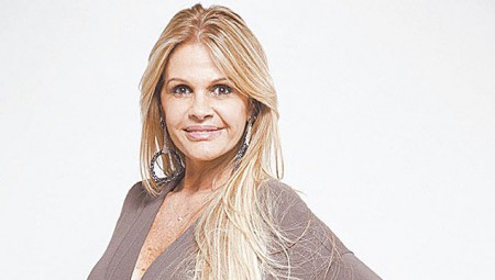 Monique Evans grava De Frente com Gabi; exibição deve ser em março