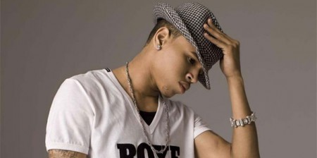 Chris Brown anuncia lançamento de quinto álbum